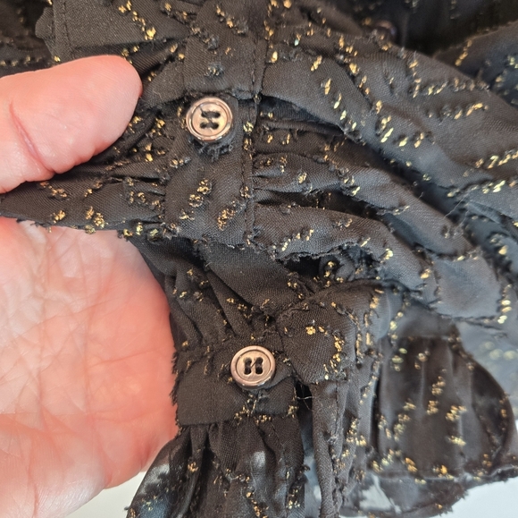 Vince Camuto Women's Blouse Sz M Black Burnout With Sparkle Gold Front Button - Picture 5 of 11